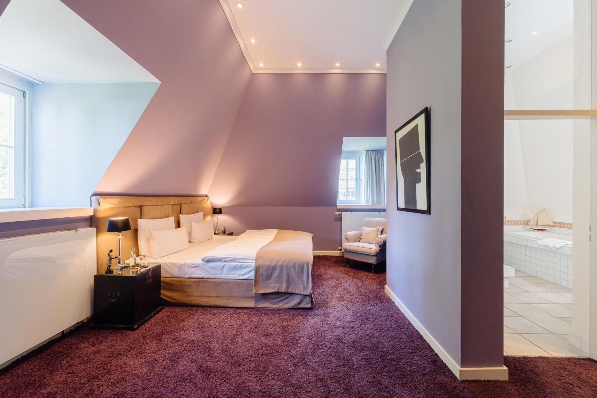 Hotel Hugenpoet 5*